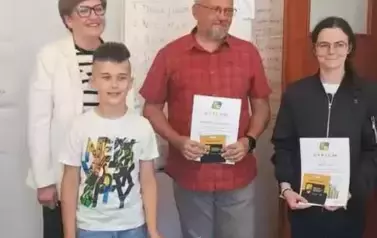 Zdjęcie z laureatami